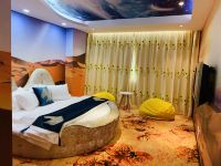 酷6智能酒店(泉州中骏世界城店) - 热情沙漠主题房