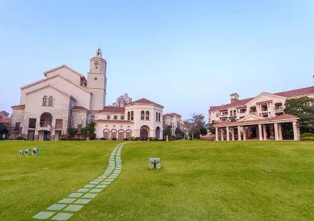 zhang zhou  Meilun Resort Отели рядом с достопримечательностью «Xiamen University - Jiahe College»