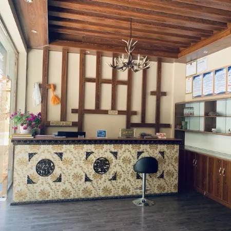Lianganzirongdajiudian