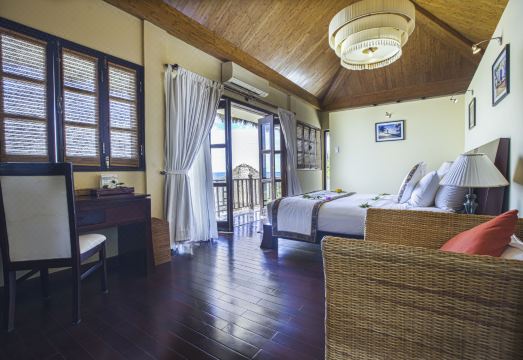 Allezboo Beach Resort & Spa Hotel Overview