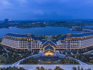 Sky Island Lake Resorts & Hotels