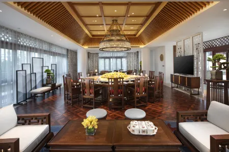 Sky Island Lake Resorts & Hotels Отели рядом со станцией Hanshuan Railway Station