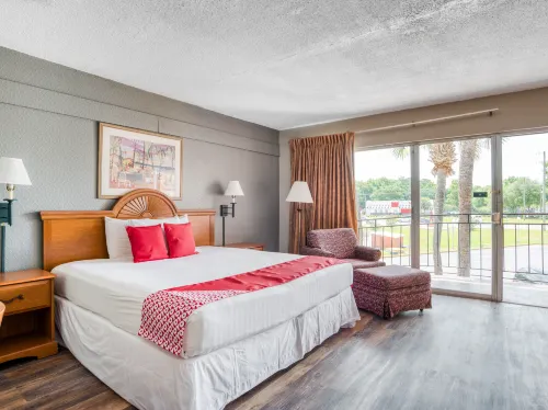 OYO Hotel Mustang Silver Spring FL Hotels in Marion County