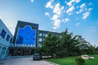 Dongfang 1956 Culture Hotel (Beijing Magezhuang Raolefu Metro Station) Hotels near Beijing Open University Yanshan Branch