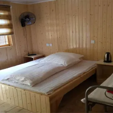 績溪逍遙山莊 鄰近安徽清涼峰國家級自然保護區珍稀植物園的酒店