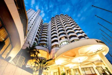 Nairobi Safari Club by Swiss-Belhotel Отели рядом с достопримечательностью «Университет Найроби»