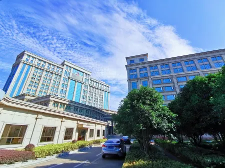 Changjiang Hotel Отели рядом с достопримечательностью «xiangshansi»