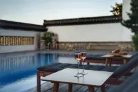 Floral Lux Hotel Huangshan Grand Travel Lodge - Infinity Pools