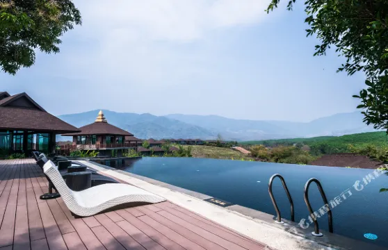 A-Star 芙拉爾谷酒店