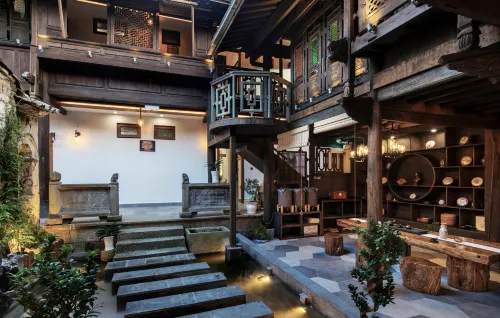 騰沖繁花輕奢庭院