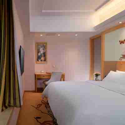 Vienna Hotel (Ledong Gongyuan) Rooms