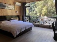 Qianshanyuan Jiaju Hotel