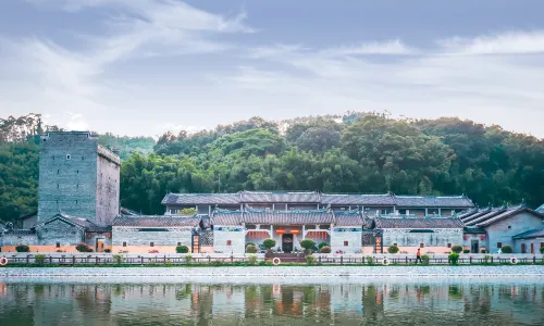 Deng Stone House Pastoral Resort