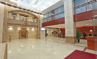 Zhuhai Junyi International Hotel (Mingzhu Light Rail Station Xiangshan Lake Park)