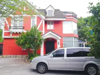 Shinehouse House (Shanghai International Resort)