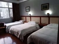 克拉玛依富凯美辰酒店 - 标准三床房