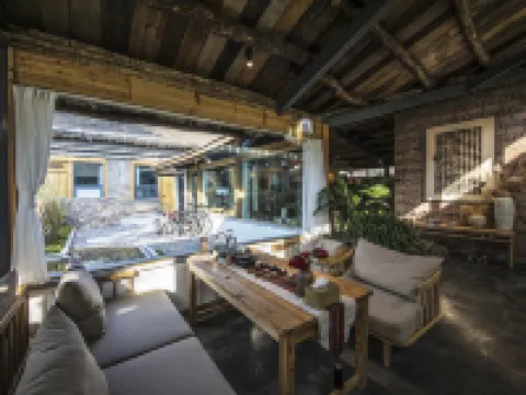 Poetic Cottages Hoteles en Anze