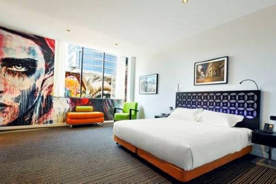 康斯坦斯酒店(the constance)