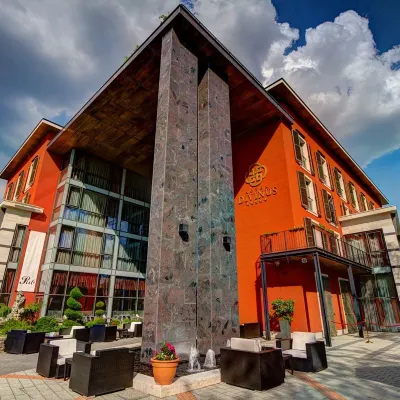 Hotel Divinus Hotels near Saint Anne's Cathedral