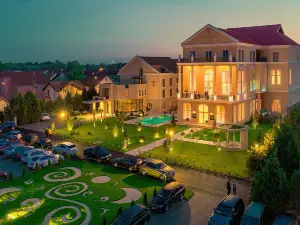 Tresor Le Palais Timisoara, Curio Collection by Hilton