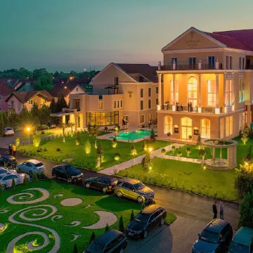 Tresor Le Palais Timisoara, Curio Collection by Hilton