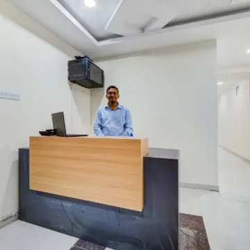 OYO Flagship 15932 Malkajgiri - Housity