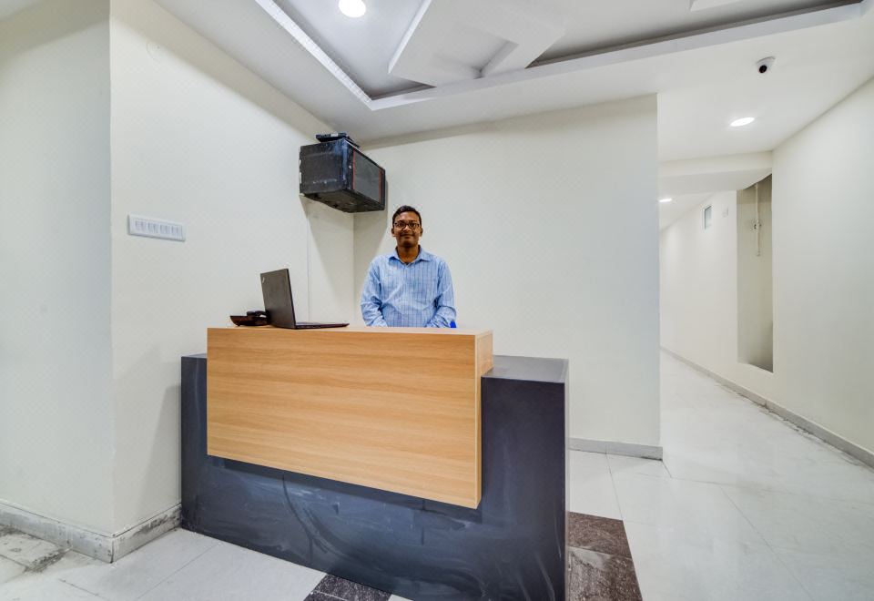 OYO Flagship 15932 Malkajgiri - Housity