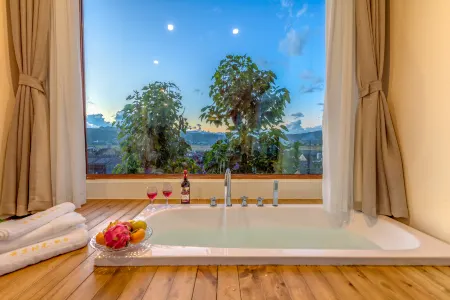 Yunli Time Inn Отели в г. Тенчун