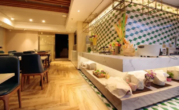 Yingbin International Hotel (Guangzhou Baiyun Airport) Отели в г. Гуанчжоу