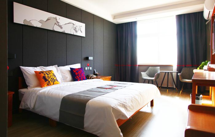 Junyi Hotel (Gucheng Yingrui Plaza)