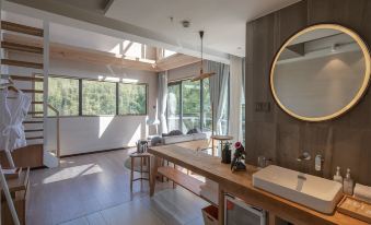 Renli Xinbo Mogan Hot Spring Resort