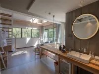 Renli Xinbo Mogan Hot Spring Resort