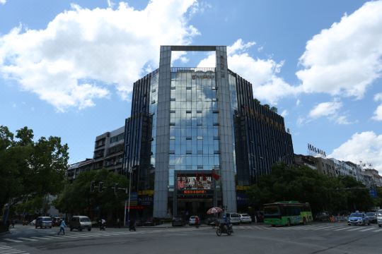 晨龙168酒店(怀化河西店)