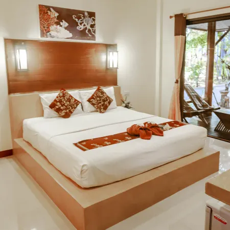 Lanta Pearl Beach Resort