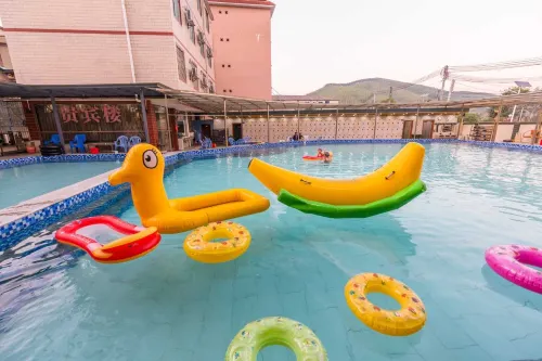 Fresh Hot Spring Hotel - Rooftop Pools