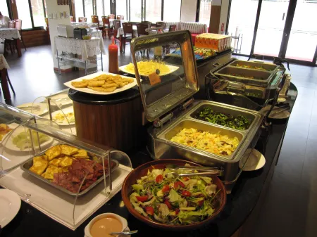 Laiyin Motel Отели рядом с достопримечательностью «Тематический парк для малого народа»