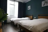 Yiwang Zaixian Hostel 주펑위안치/구봉태정지 주변 호텔