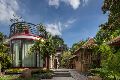 De Sarann Villa Hotels in Puok