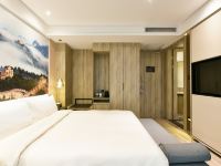北京总部基地亚朵酒店 - 雅致大床房