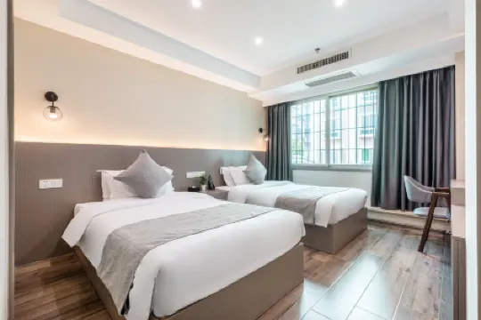 Junya Holiday Hotel (Xiamen Zhongshan Road)