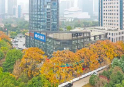 โรงแรม JI (ศูนย์กีฬาโอลิมปิก เขตปินเจียง ถนนเจียงหนาน หางโจว) โรงแรมในเขตริมแม่น้ำ