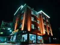 Yanrongju Hotel (Quanzhou Station)