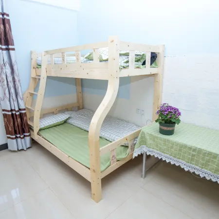 Nanning Yiran Huashe Hostel