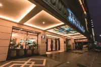 鮪魚家族飯店-高雄館 鄰近永清塔舊址的酒店