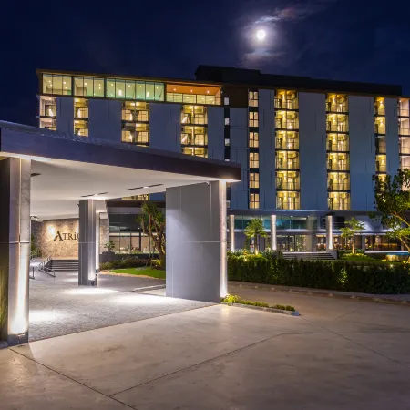 Atrium Suvarnabhumi Hotel Отели рядом с достопримечательностью «Royal Park Thailand»