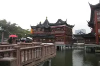Movie Hotel (Shanghai Bund City God Temple Store)