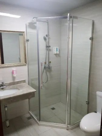 Mingjia Hotel (Linyi Mall Convention and Exhibition Center) Отели в г. Линьи