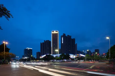 Bainianhui International Apartment (Foshan Jinbo Center Guilan Road)