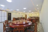 Fangzheng Golden Lake Hotel (High-speed Railway Station) - ที่มีที่จอดรถ