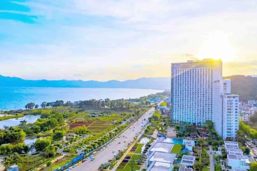 Haike Hotel - خدمة نقل من وإلى المطار